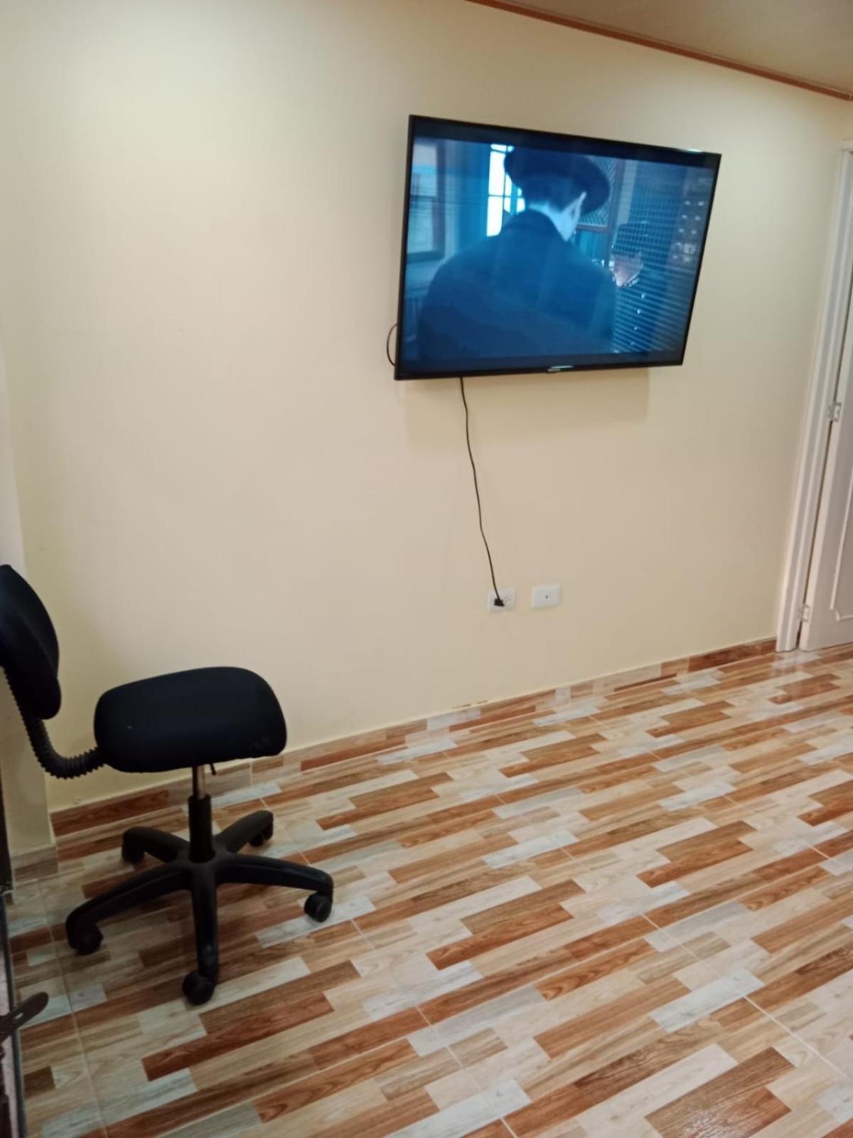 Aparta Estudio Cerca Al Aeropuerto Espectacular 2 Bogotá Eksteriør bilde
